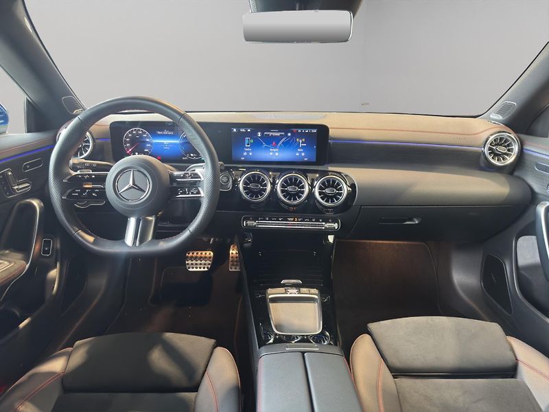 Mercedes-Benz CLA (2025) 250 e Shooting Brake AMG Line - fotka 14 z 23
