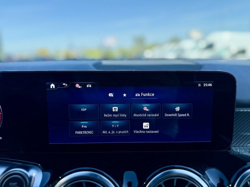 Mercedes-Benz GLB (2025) 200 d 4MATIC - fotka 32 z 45