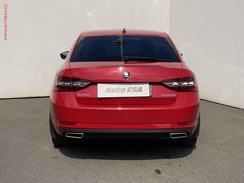 Škoda Superb (2018) 1.4 TSi, Style, bixen, panor - fotka 5 z 19