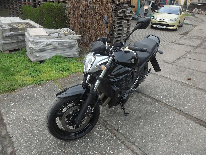 Suzuki GSF 650 Bandit - fotka 3 z 17
