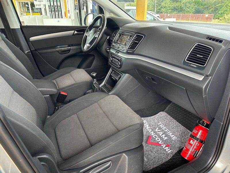 Volkswagen Sharan (2011) 2.0TDi NAVI, PO SERVISU - fotka 6 z 12