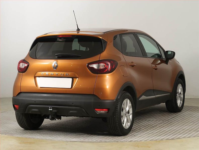 Renault Captur (2019) Limited 0.9 TCe, Serv.kniha - fotka 5 z 18