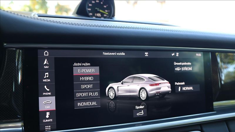 Porsche Panamera 2,9 343KW, DPH, ČR,4 E-HYBRID - fotka 72 z 77