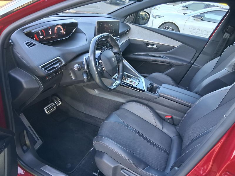 Peugeot 3008 GT 1.2 PureTech 96 kW - fotka 10 z 25
