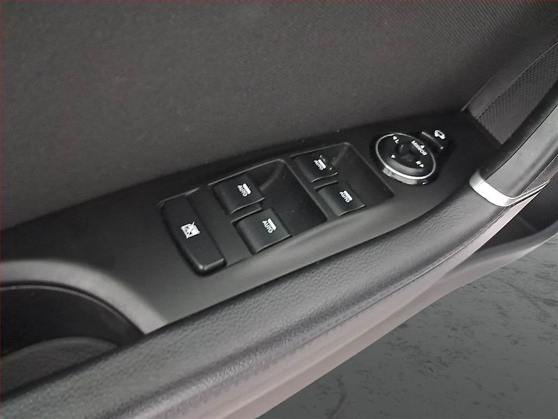 Hyundai i40 (2013) 1.7 CRDi, Tempomat - fotka 15 z 15