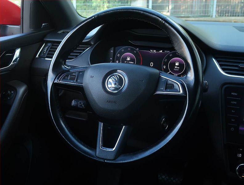 Škoda Octavia (2019) Laurin&Klement 2.0 TDI, 4X4 - fotka 30 z 30