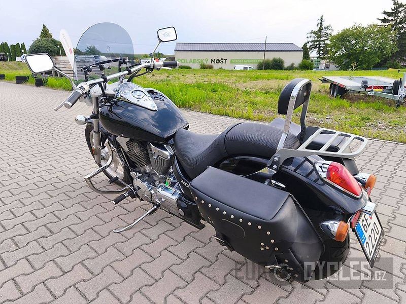 Honda VTX 1300 (2006) - fotka 8 z 13