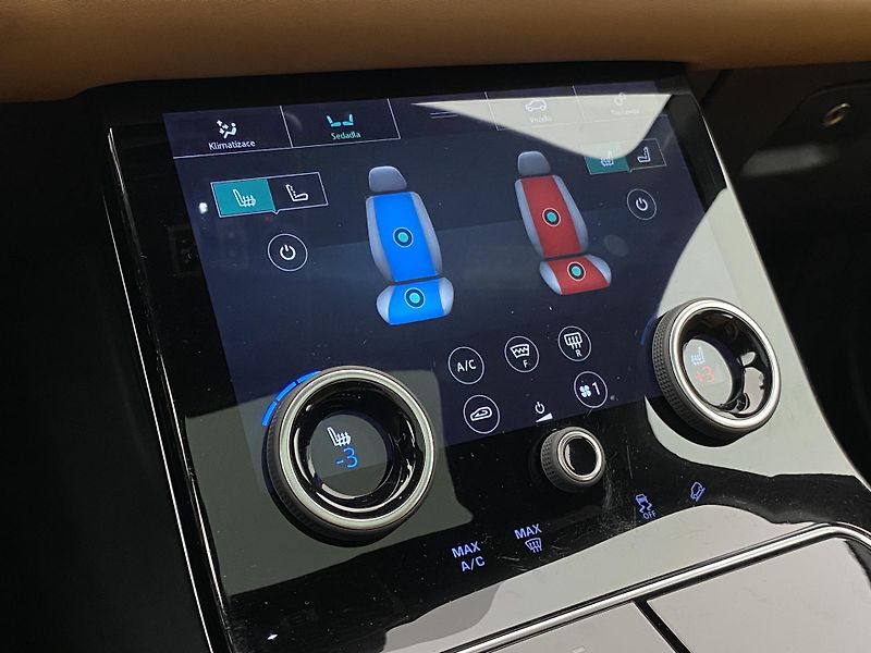 Land Rover Range Rover Velar D300 R-DYNAMIC HSE AWD AUT  - fotka 35 z 47