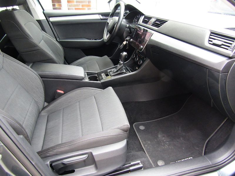 Škoda Superb (2018) 1.6 TDI 88kW DSG - fotka 26 z 38