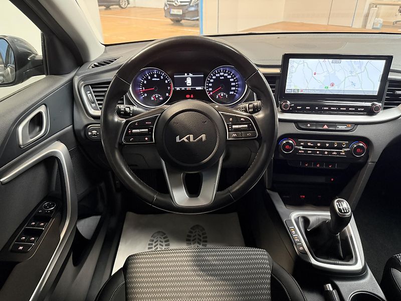 Kia Ceed 1.5 T-GDI 118kW Top SW - fotka 6 z 13