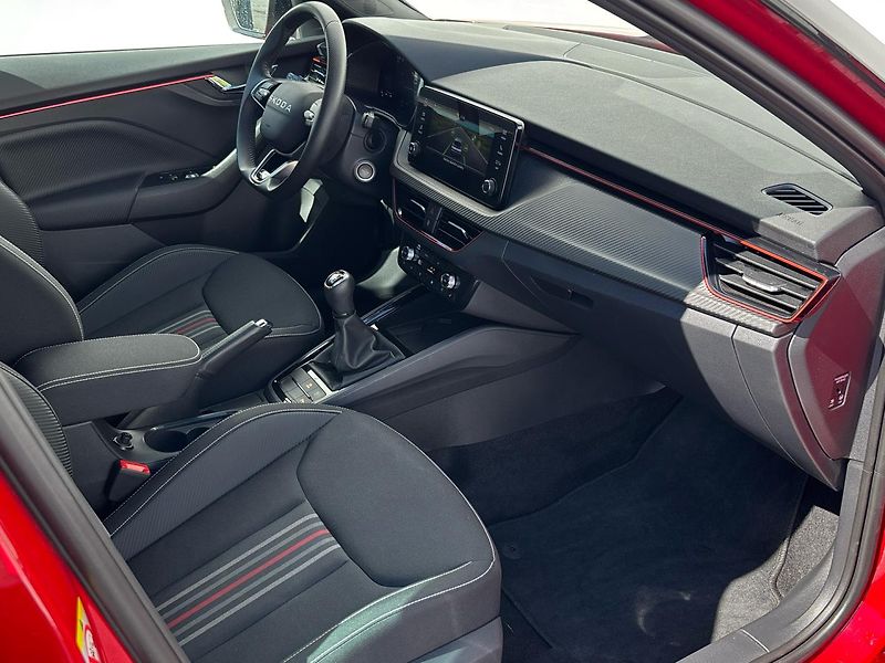 Škoda Kamiq Monte Carlo - fotka 9 z 25