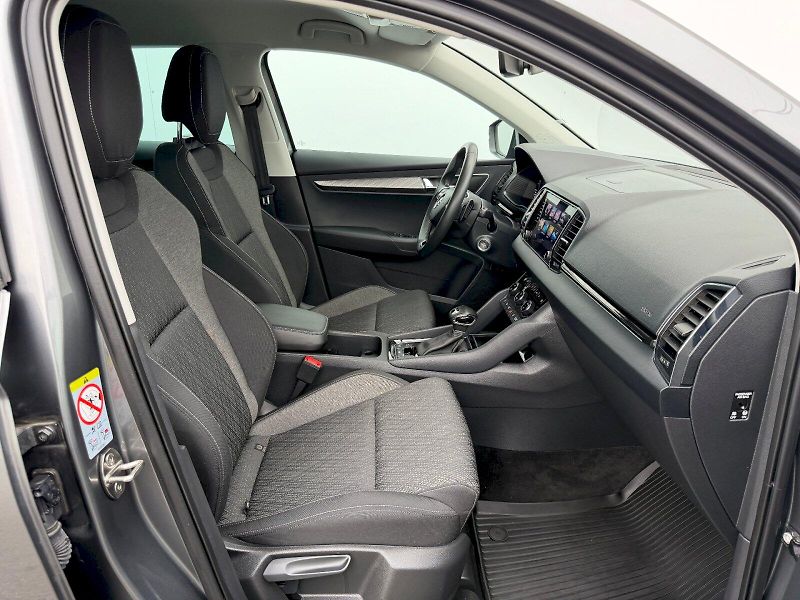 Škoda Karoq (2023) 1.5 TSI 110kW DSG Style Plus M - fotka 28 z 35
