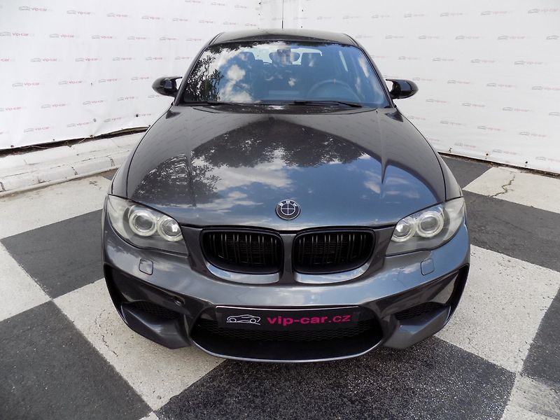 BMW Řada 1 (2006) 130i/M-Paket/NAVI/Bi-xenon/ - fotka 4 z 34