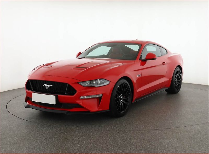 Ford Mustang (2020) GT V8 5.0 - fotka 2 z 16