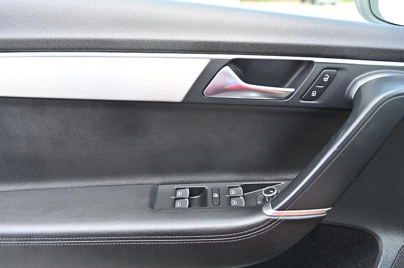 Volkswagen Passat Variant 2.0TDI 103KW Highline  - fotka 27 z 52