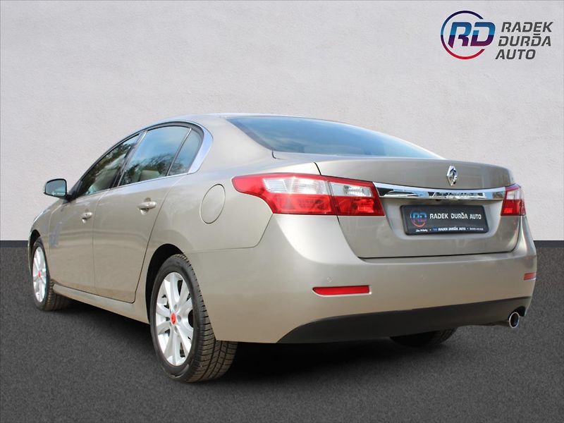 Renault Latitude 2,0 dCi  NOVÉ V ČR,AUTOMAT - fotka 7 z 30