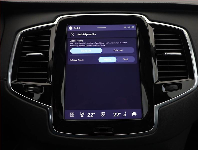 Volvo XC90 (2023) B5 AWD - fotka 16 z 20