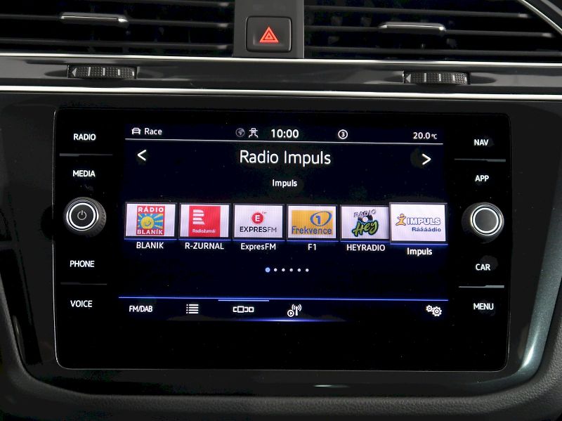 Volkswagen Tiguan (2023) R 2.0TSI 235kW DSG 4x4 - fotka 22 z 38