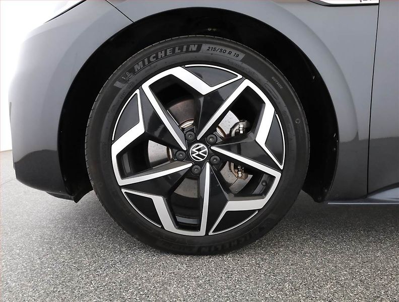 Volkswagen ID.3 (2020) 1st (62 kWh), SoH 89% - fotka 17 z 20