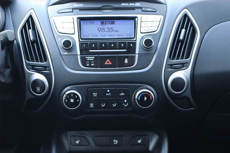Hyundai ix35 (2011) 1.7 CRDi, Serv.kniha - fotka 12 z 19