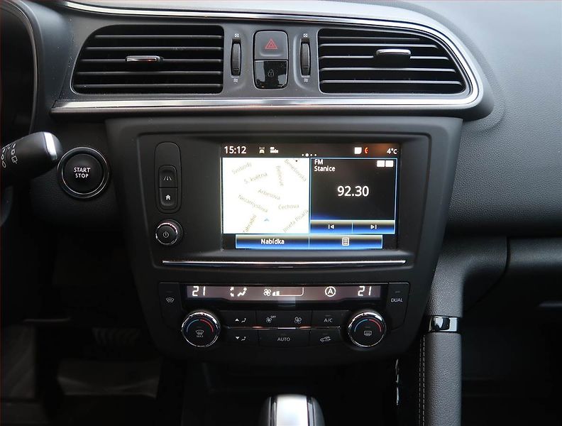 Renault Kadjar (2017) 1.2 TCe, Automat, ČR,1.maj - fotka 12 z 20
