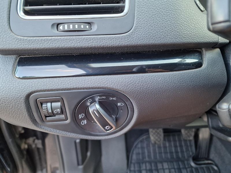 Seat Alhambra 2,0TDI 110KW STYLE 7MÍST  - fotka 18 z 22