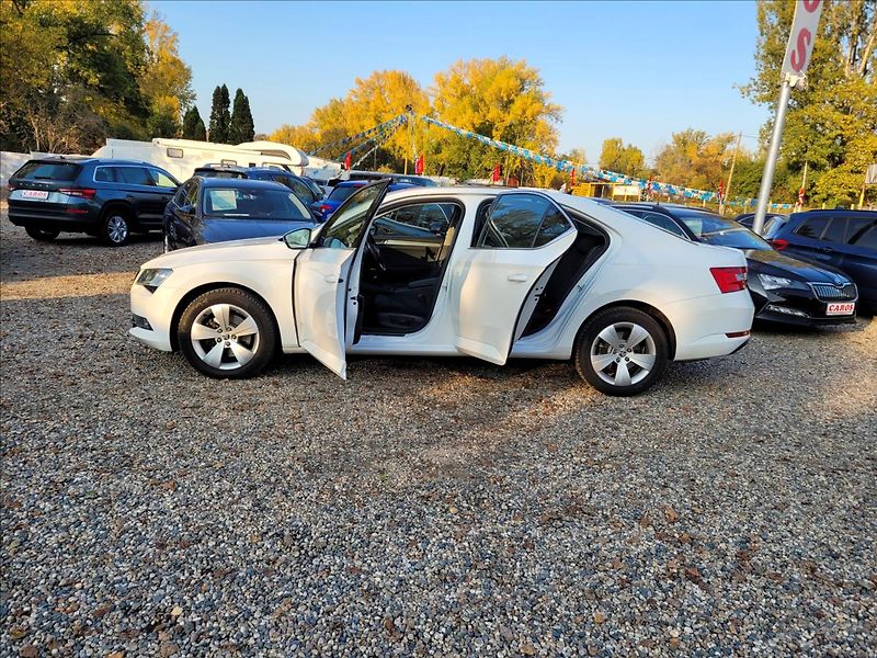 Škoda Superb 2,0 TDI,140kw,DSG,Panorama - fotka 17 z 50