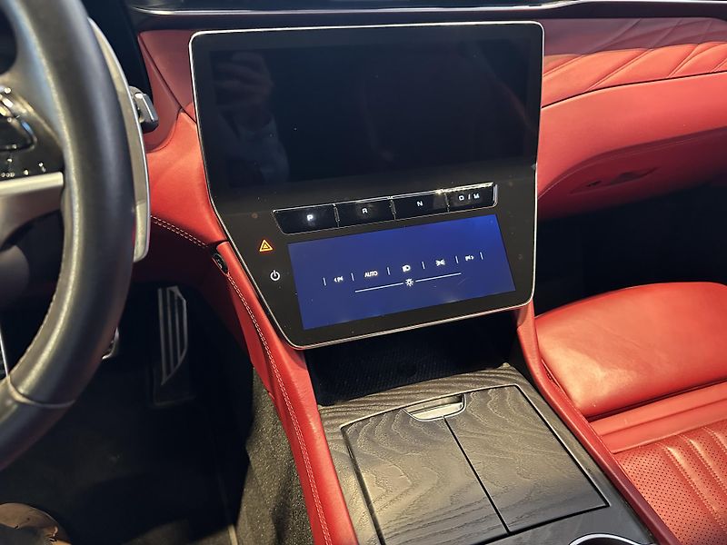 Maserati Grecale (2022) Modena 330HP - Záruka 11/27 - fotka 15 z 18