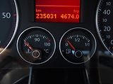 Volkswagen Touran 2,0TDi 103kW PĚKNÝ ! - náhled 23