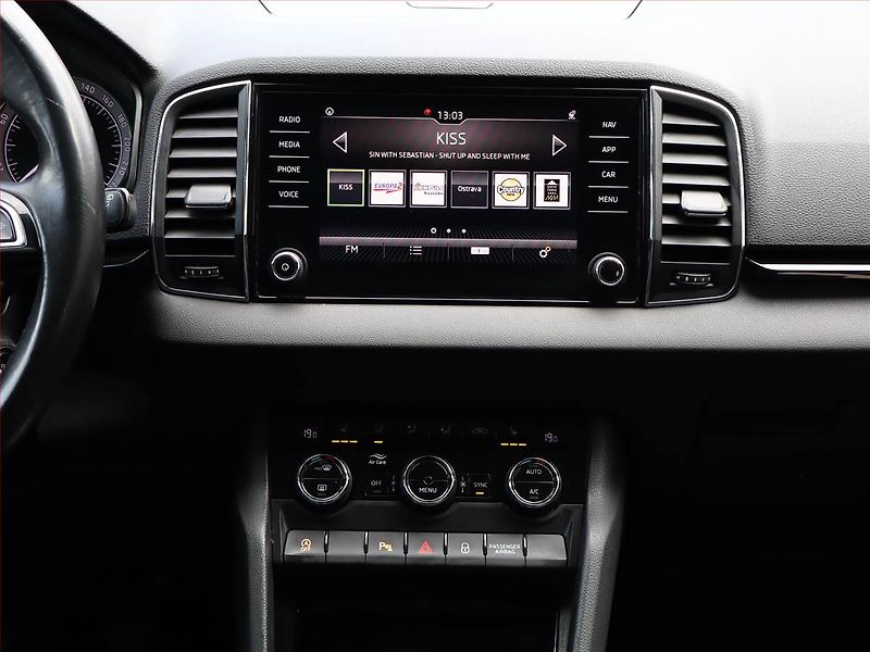 Škoda Karoq (2018) Style 2.0 TDI, 4X4, Navi - fotka 10 z 18