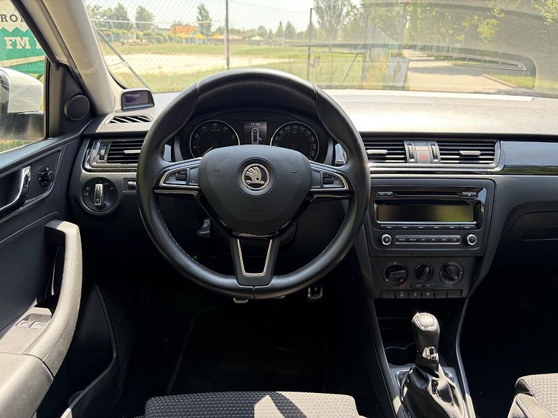 Škoda Rapid 1.2 TSI Ambition - fotka 24 z 30