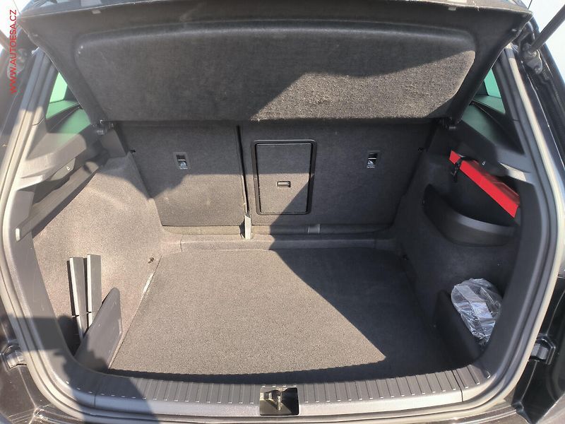 Škoda Karoq (2023) 1.5 TSI, 1.maj,ČR, SportLine - fotka 7 z 27
