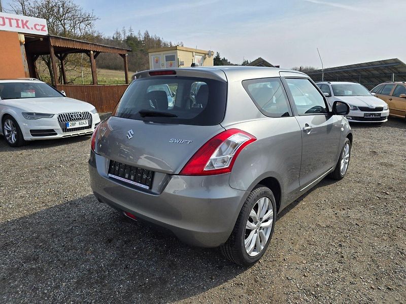 Suzuki Swift (2016) 1.2 VVT 69KW klim - fotka 7 z 20