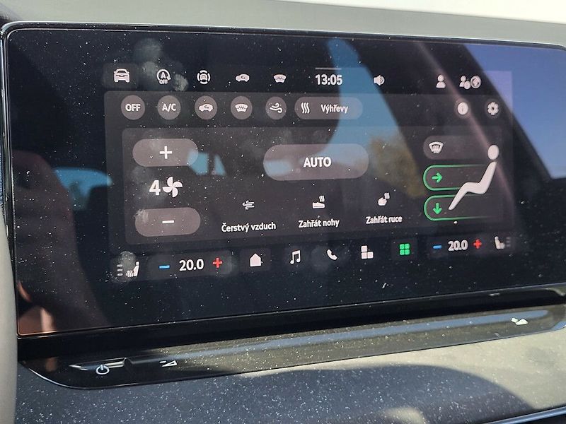 Škoda Octavia Top Selection 2,0TDI 110kW - fotka 20 z 26