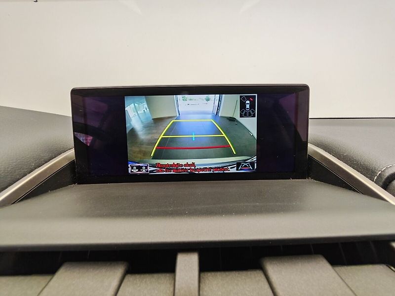 Lexus NX 300h 300h AWD PRESTIEGE SAFETY - fotka 34 z 43