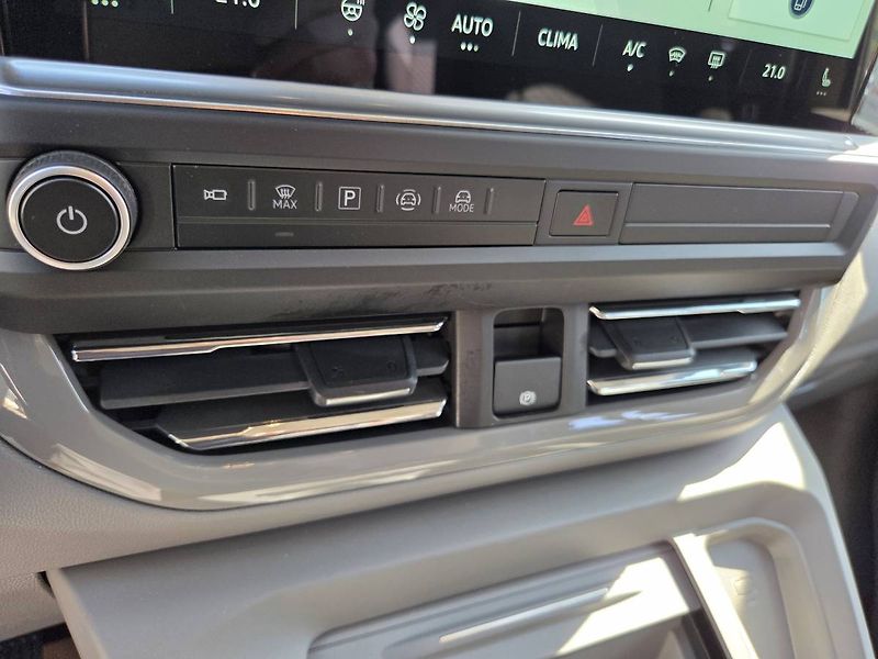 Volkswagen Caravelle (2026) Style DR 2.0 TDI 4x4 125kW DSG - fotka 28 z 50