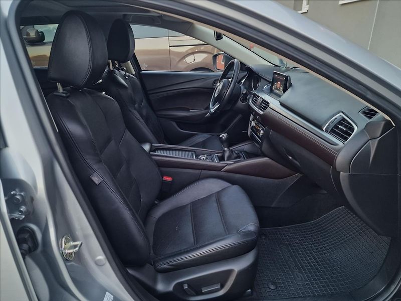 Mazda 6 2.2 Skyactiv-D Revolution TOP - fotka 14 z 50