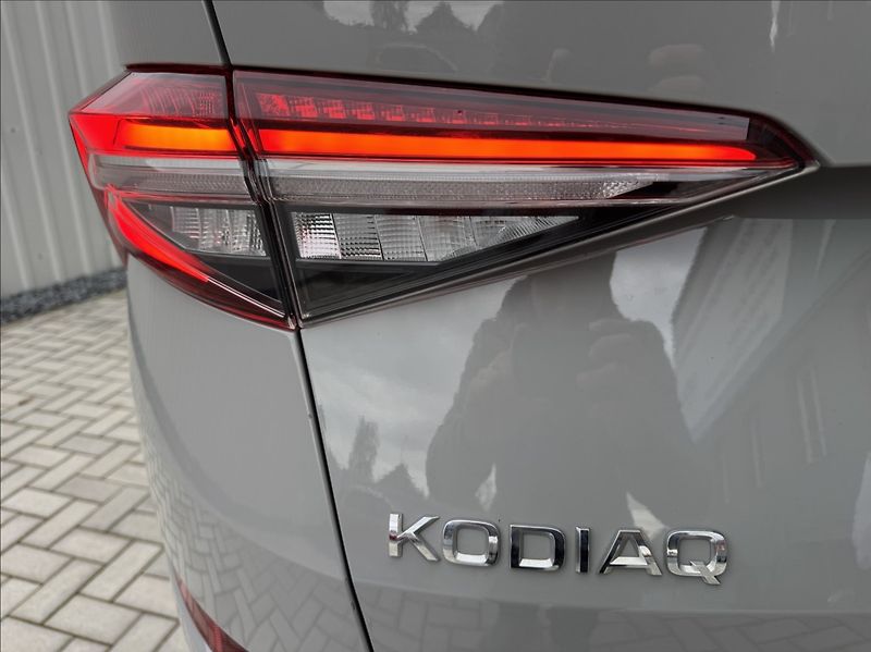 Škoda Kodiaq 1,5 TSI DSG Style Exclusive ČR - fotka 16 z 50