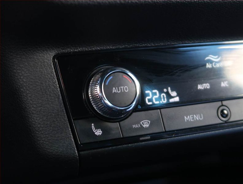 Škoda Kamiq (2022) Monte Carlo 1.5 TSI, Panorama - fotka 19 z 23