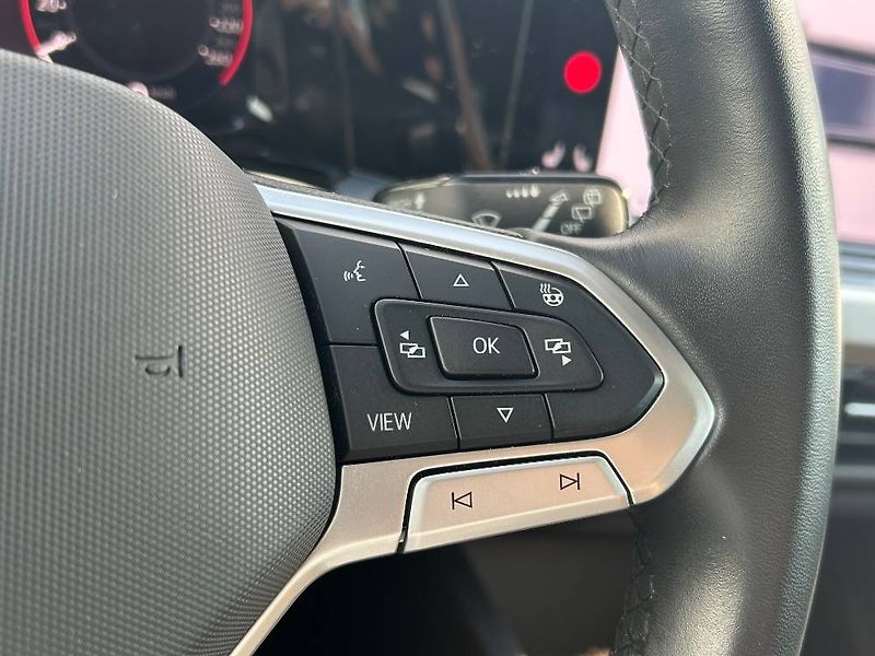 Volkswagen Golf Life 6G 1,5TSi - fotka 15 z 24
