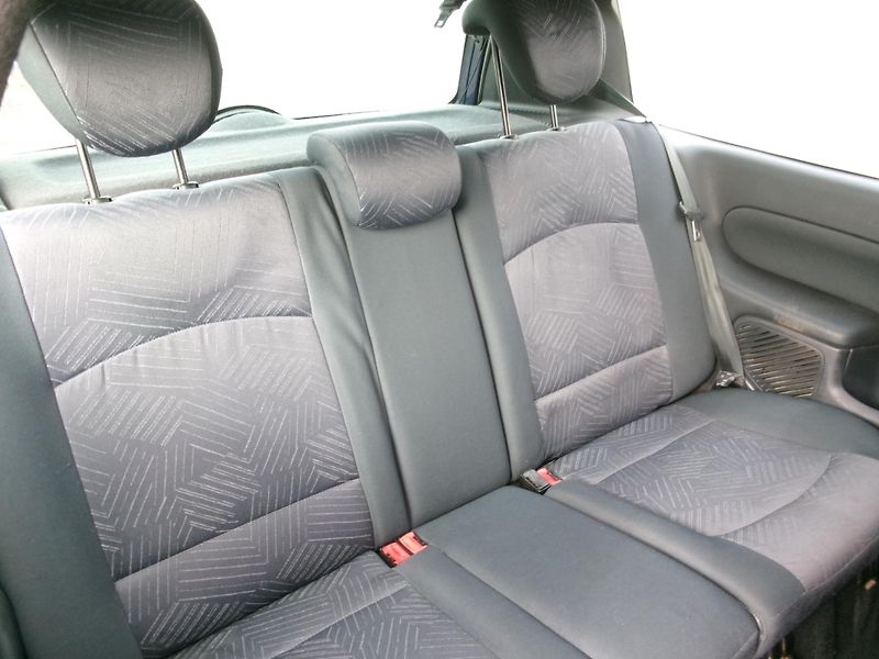 Renault Clio (2003) 1,2 16V AUTOKLIMA - fotka 12 z 21