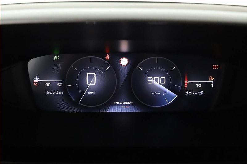Peugeot 308 (2023) Allure 1.2 PureTech - fotka 8 z 18