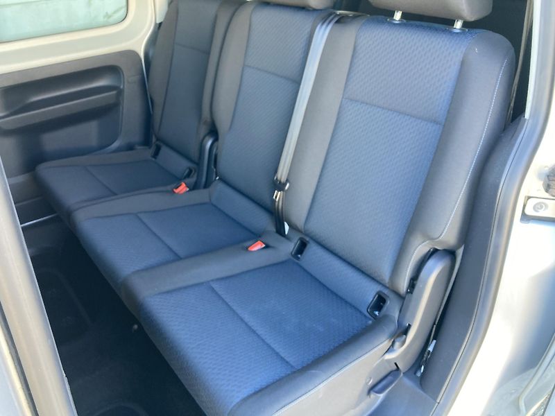 Volkswagen Caddy (2019)  MAXI 2,0TDi 7 míst záruka km - fotka 18 z 21
