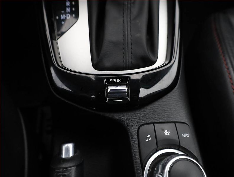 Mazda CX-3 (2015) 2.0 Skyactiv-G, 4X4, Automat - fotka 13 z 19