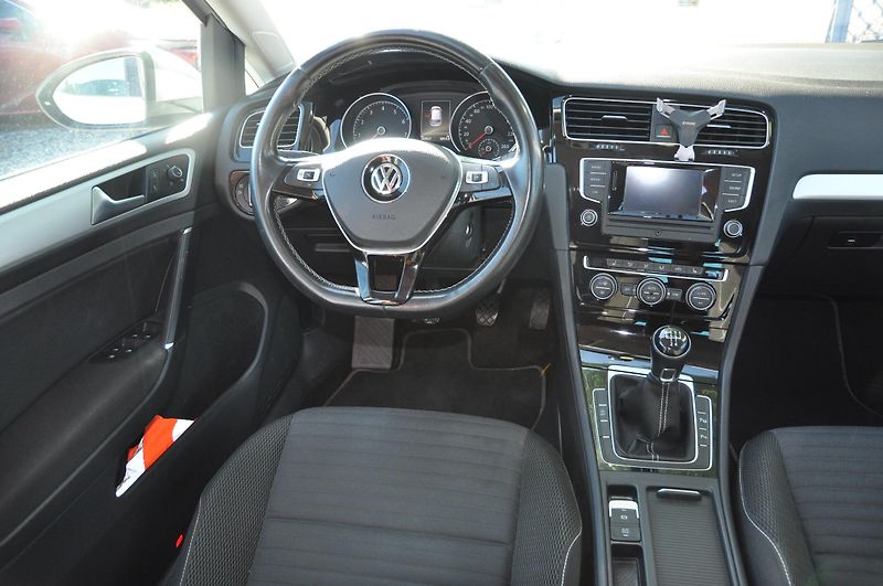 Volkswagen Golf VII 1.2TSi  - fotka 5 z 17