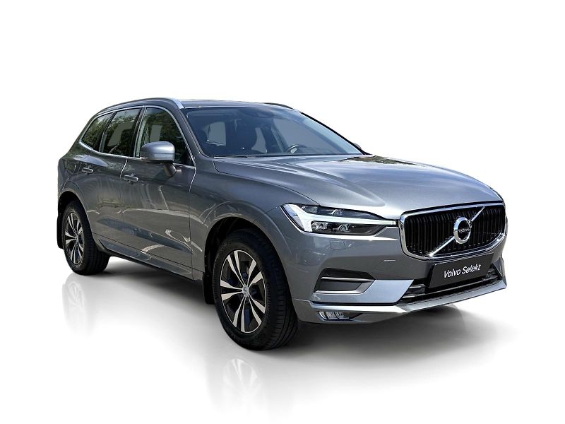 Volvo XC60 B4 AWD (nafta) // REZERVACE - fotka 8 z 47