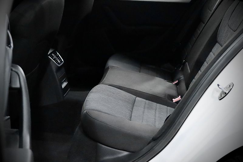 Škoda Octavia 3 Combi 1.4 TSI 103 kW - fotka 18 z 28