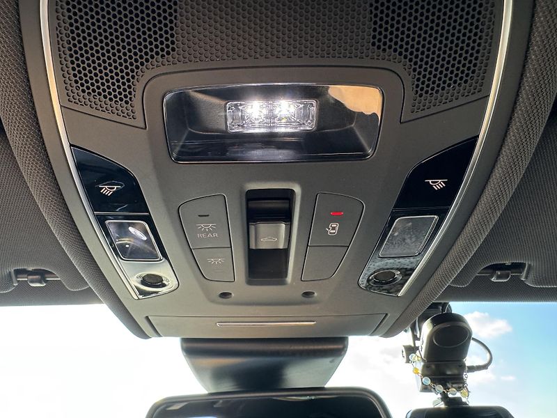 Audi A6 3.0 TDI 235 kW Quattro Nez.Top - fotka 27 z 36