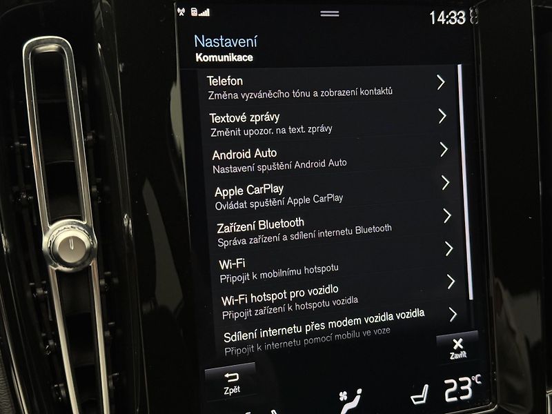 Volvo XC40 T4 RECHARGE ULTIMATE AUT - fotka 40 z 51
