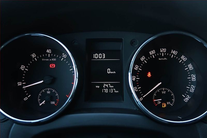 Škoda Yeti (2015) 1.2 TSI - fotka 11 z 13